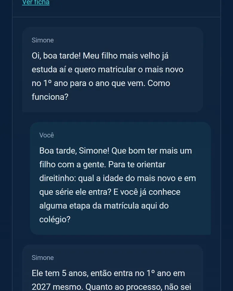 Tela da demonstração da vertho.ai: Conversa com a Simone, responsável vivida pela IA, sobre a matrícula do filho